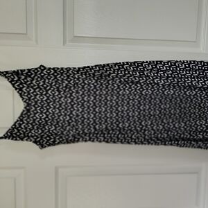Old Navy Black and White Sheath Midi Dress